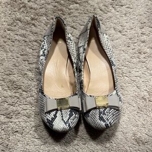 Cole Haan Elegant Snakeskin Patterned Women's Flats with Bow Accent